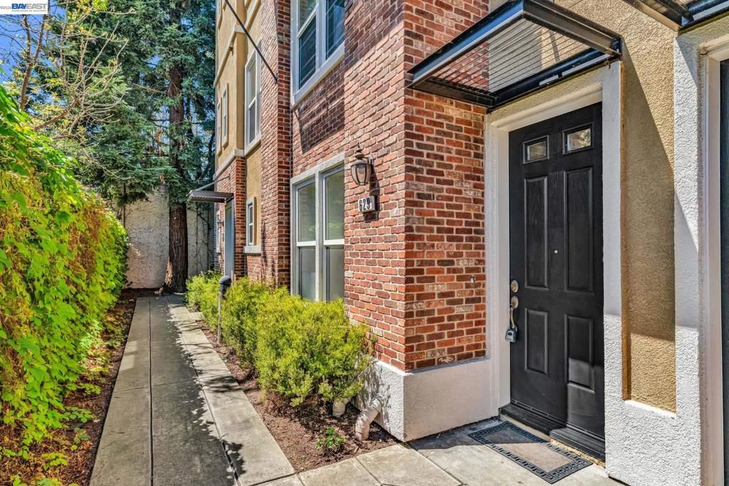 Image 1 of property listing at 629 Artistic Place, Hayward, CA 94541