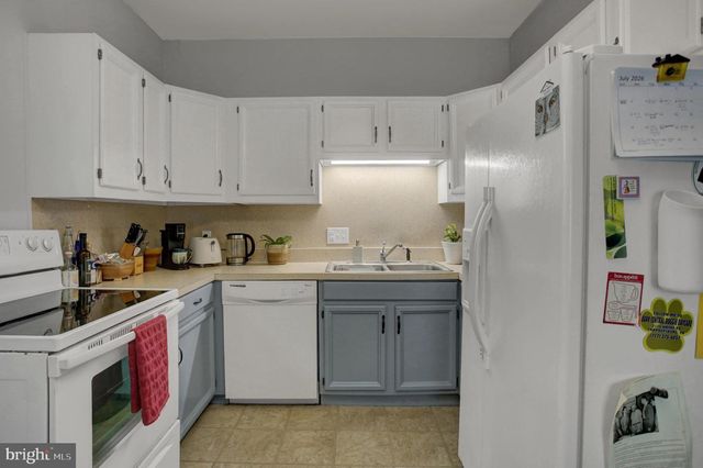 244 W MAIN ST, Waynesboro, PA 17268