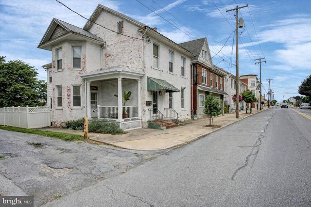 244 W MAIN ST, Waynesboro, PA 17268