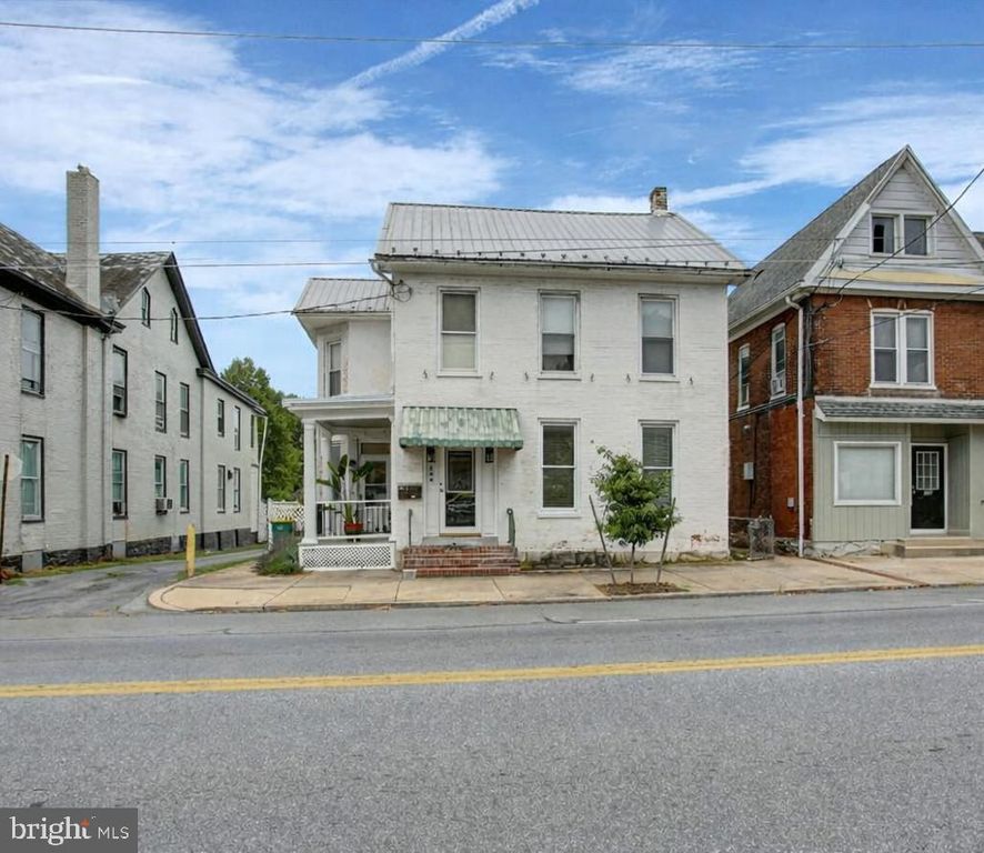 244 W MAIN ST, Waynesboro, PA 17268