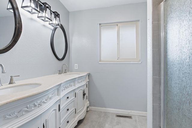 13400 Hibbard Rd, Lodi, CA 95240