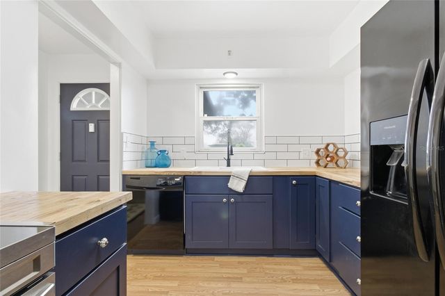 5128 18TH STREET N, St Petersburg, FL 33714