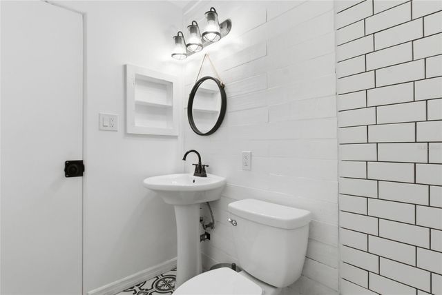 5128 18TH STREET N, St Petersburg, FL 33714