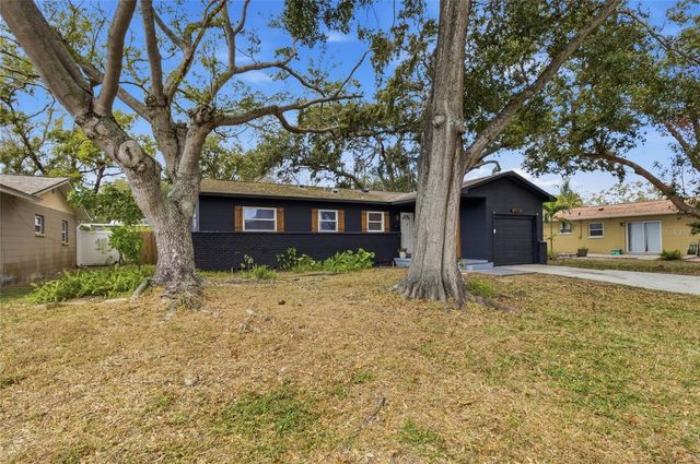 5128 18TH STREET N, St Petersburg, FL 33714