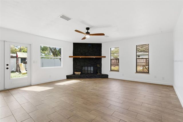 5128 18TH STREET N, St Petersburg, FL 33714