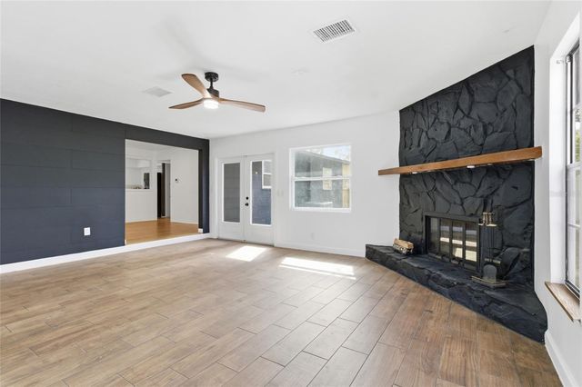 5128 18TH STREET N, St Petersburg, FL 33714