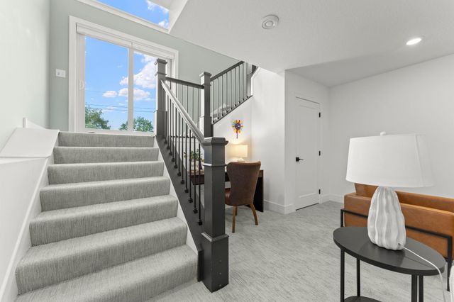 257 Mccarrons Place W, Roseville, MN 55113