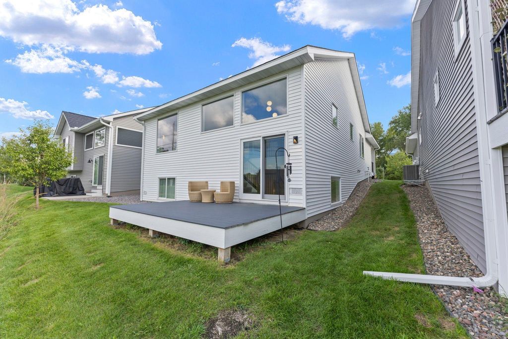 257 Mccarrons Place W, Roseville, MN 55113 — photo 3