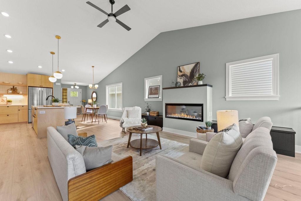 257 Mccarrons Place W, Roseville, MN 55113 — photo 5