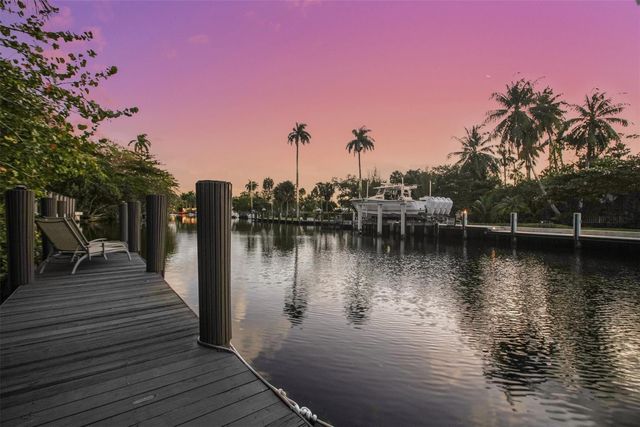 281-311 SW 14th Way, Fort Lauderdale, FL 33312