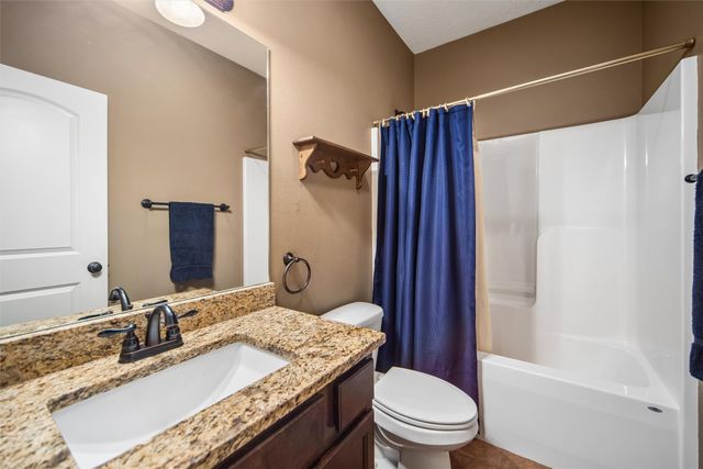 1458 NE Falstaff Lane, Ankeny, IA 50021