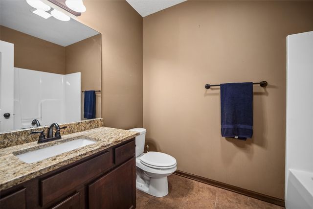 1458 NE Falstaff Lane, Ankeny, IA 50021