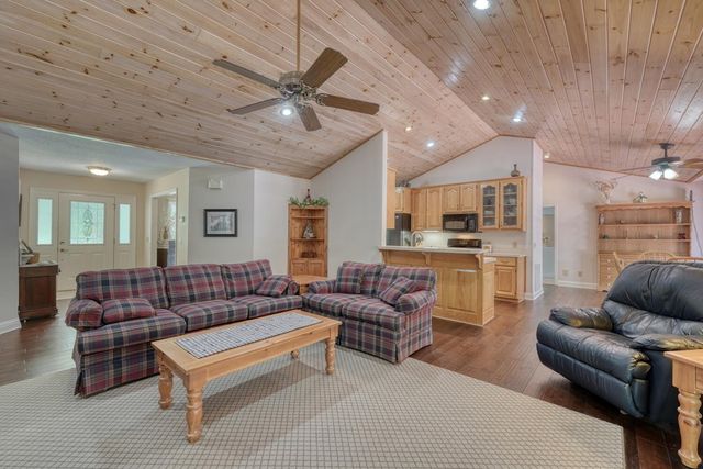 94 Kingfisher Lane, Blairsville, GA 30512