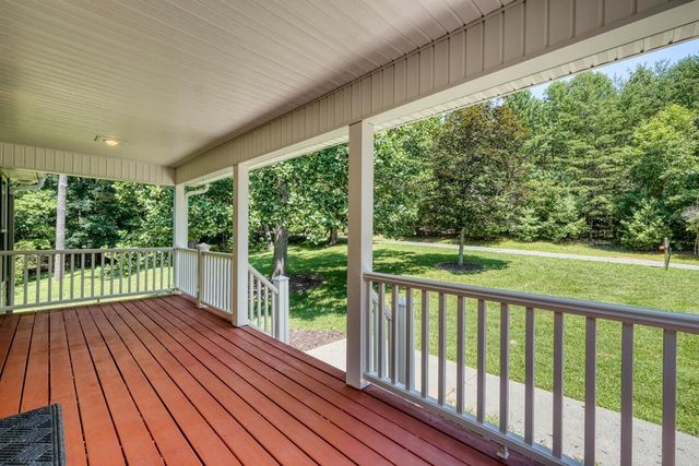 94 Kingfisher Lane, Blairsville, GA 30512