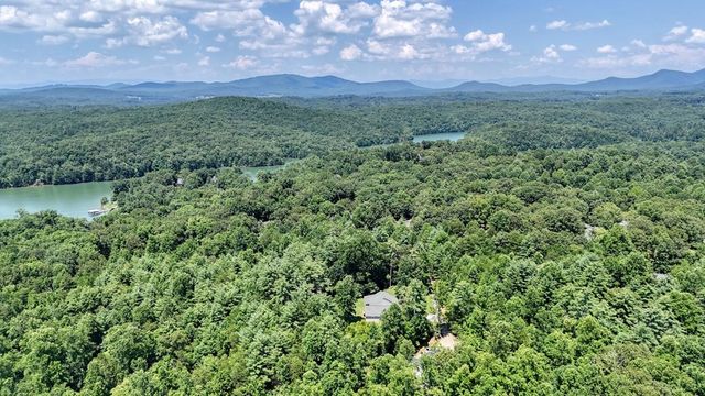94 Kingfisher Lane, Blairsville, GA 30512