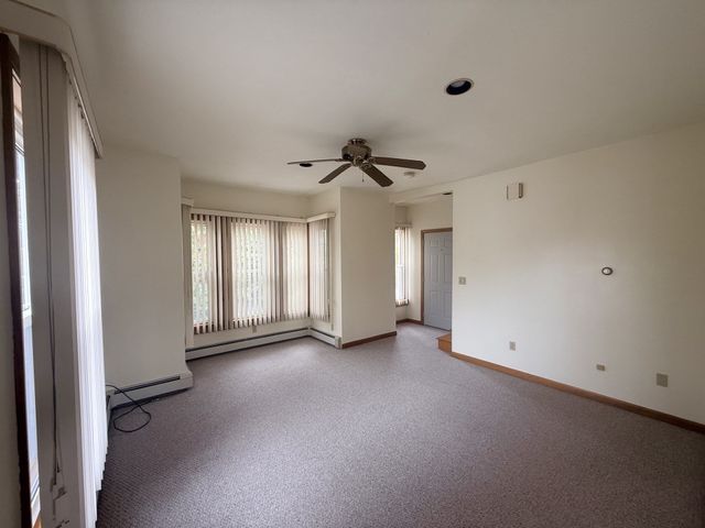 188 North Franklin Street 2R, Holbrook, MA 02343