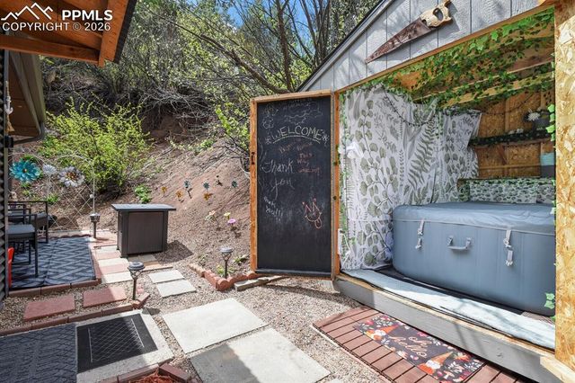 4540 Fountain Avenue, Cascade, CO 80809