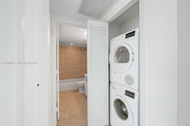 10350 W Bay Harbor Dr 9N, Bay Harbor Islands, FL 33154