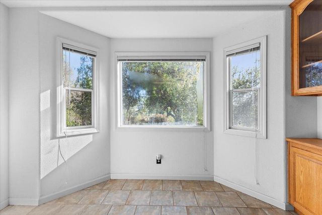 21235 Albatross Way, Redding, CA 96003