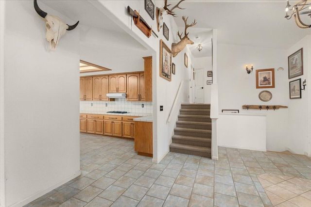 21235 Albatross Way, Redding, CA 96003