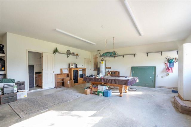 21235 Albatross Way, Redding, CA 96003