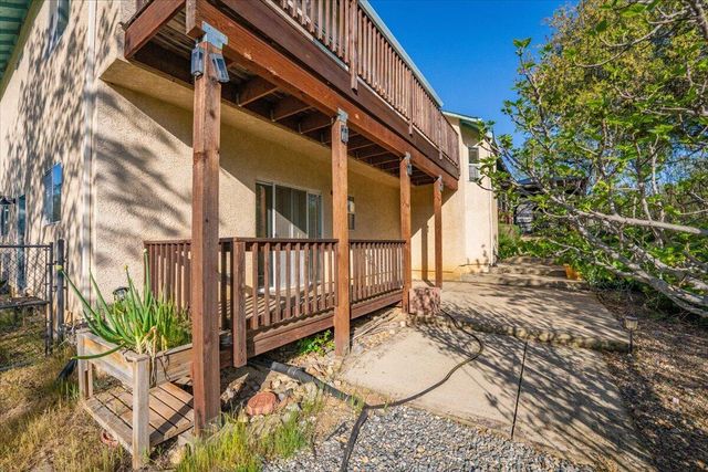 21235 Albatross Way, Redding, CA 96003
