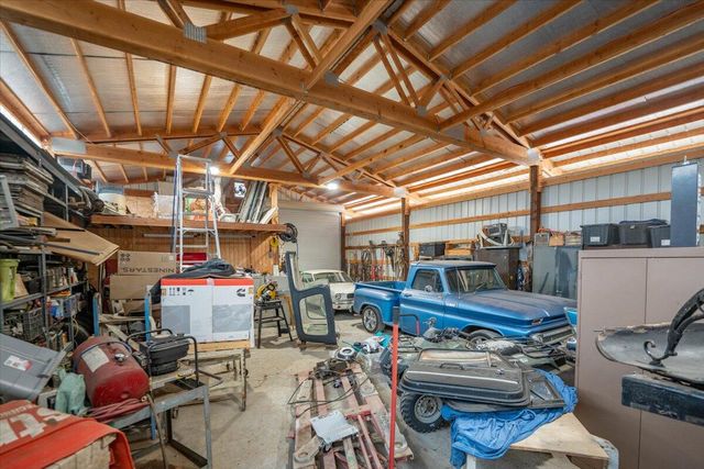 21235 Albatross Way, Redding, CA 96003