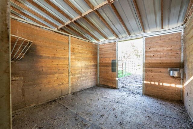 21235 Albatross Way, Redding, CA 96003