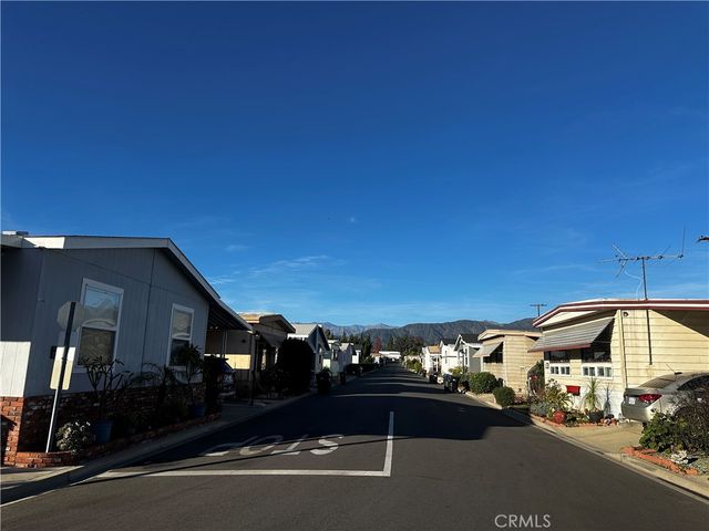 2755 Arrow Hwy 126, La Verne, CA 91750