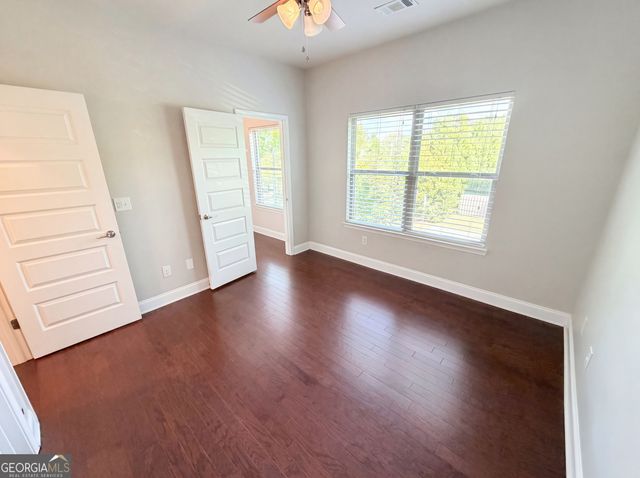 10555 Naramore Lane, Alpharetta, GA 30022