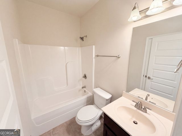 10555 Naramore Lane, Alpharetta, GA 30022
