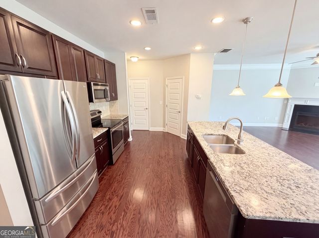 10555 Naramore Lane, Alpharetta, GA 30022