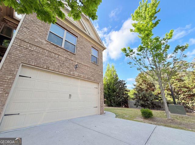 10555 Naramore Lane, Alpharetta, GA 30022