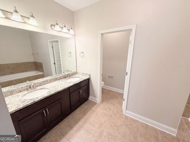 10555 Naramore Lane, Alpharetta, GA 30022