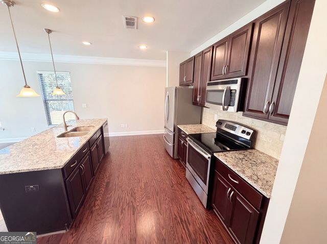 10555 Naramore Lane, Alpharetta, GA 30022