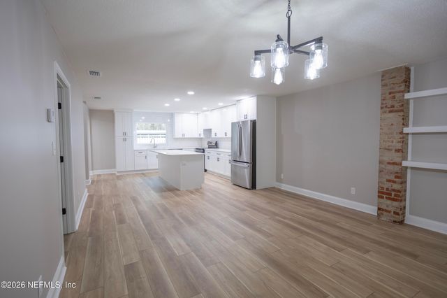 44259 ARTESIAN Boulevard, Callahan, FL 32011