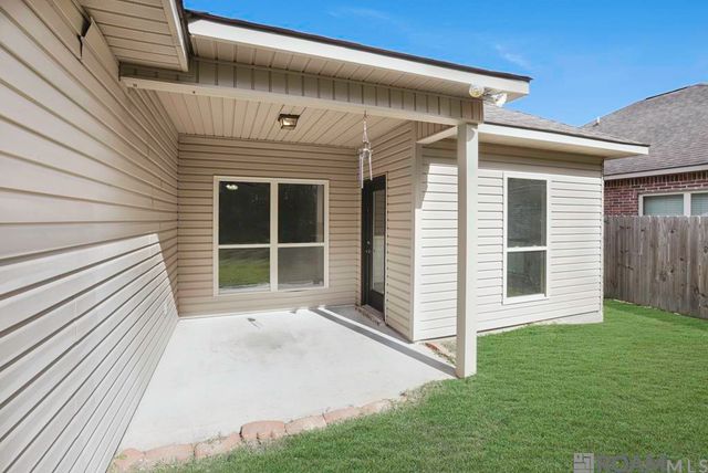 14200 Stones Throw Ct, Denham Springs, LA 70726