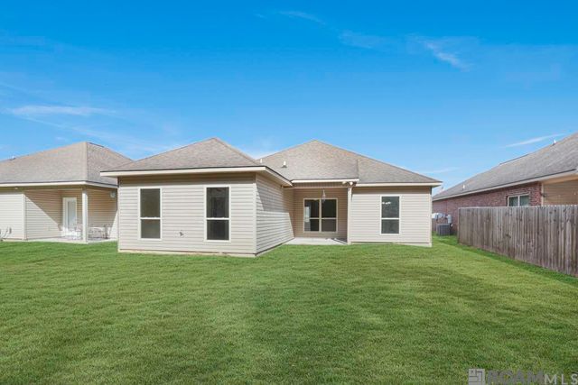 14200 Stones Throw Ct, Denham Springs, LA 70726