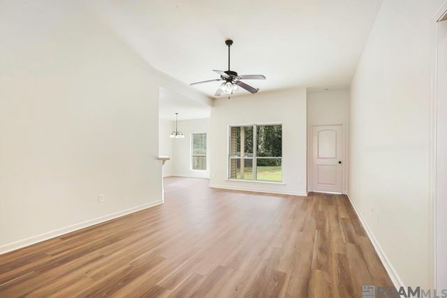 14200 Stones Throw Ct, Denham Springs, LA 70726