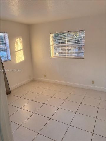 7491 SW 10th Ct 201B, North Lauderdale, FL 33068
