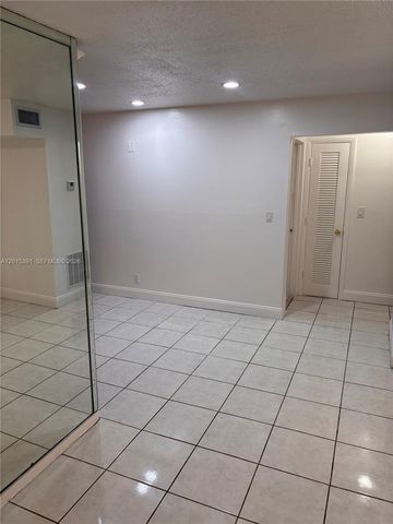 7491 SW 10th Ct 201B, North Lauderdale, FL 33068