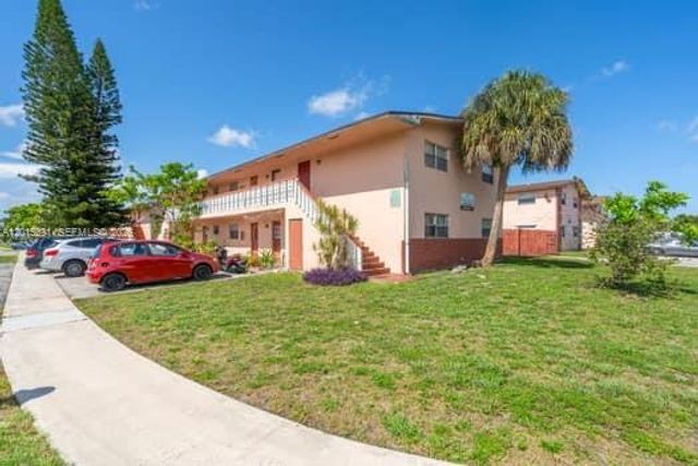 7491 SW 10th Ct 201B, North Lauderdale, FL 33068