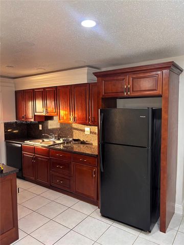 7491 SW 10th Ct 201B, North Lauderdale, FL 33068