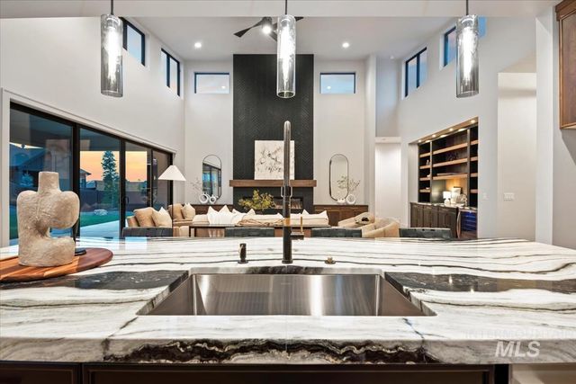 9967 W Bouvardia St, Star, ID 83669