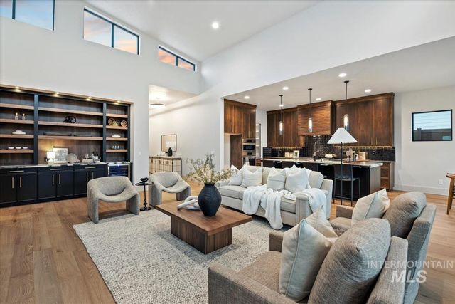 9967 W Bouvardia St, Star, ID 83669