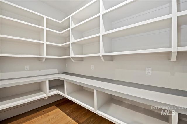 9967 W Bouvardia St, Star, ID 83669