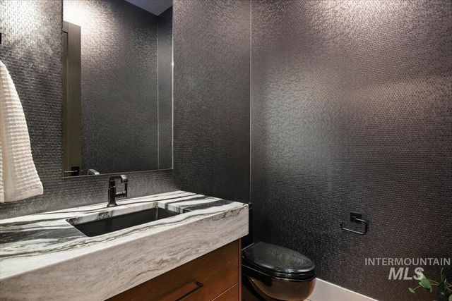 9967 W Bouvardia St, Star, ID 83669