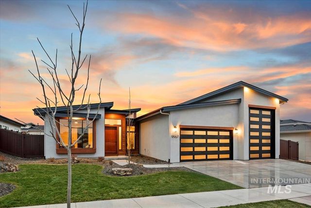 9967 W Bouvardia St, Star, ID 83669