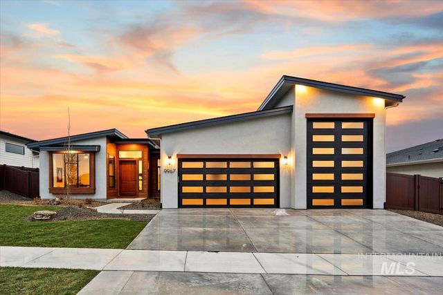 9967 W Bouvardia St, Star, ID 83669