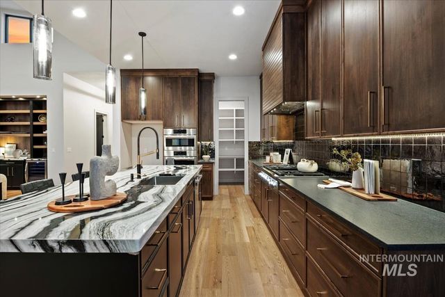 9967 W Bouvardia St, Star, ID 83669